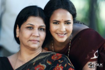 Celebrities With Mothers Exclusive Photos